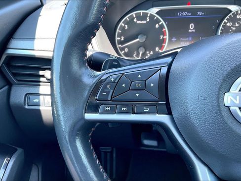 Used 2025 Nissan Altima 2.5 SR FWD image 23