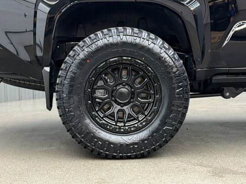 Used 2026 Toyota 4Runner Limited w/ Tow Technology Package AWD/4WD image 12