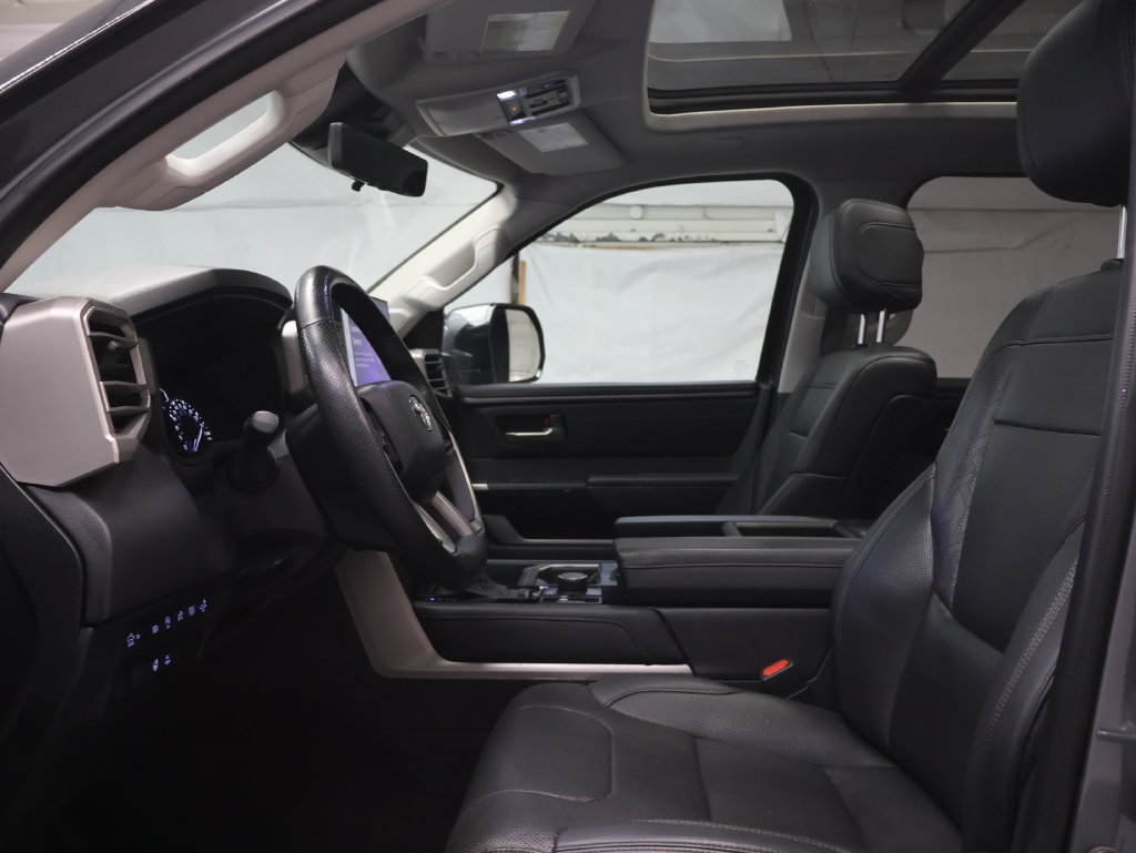 Used 2023 Toyota Tundra Limited AWD/4WD image 16