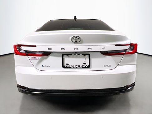 Used 2025 Toyota Camry XLE w/ Premium Plus Package image 6