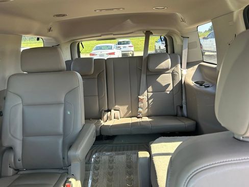 Used 2016 Chevrolet Tahoe LT AWD/4WD image 8