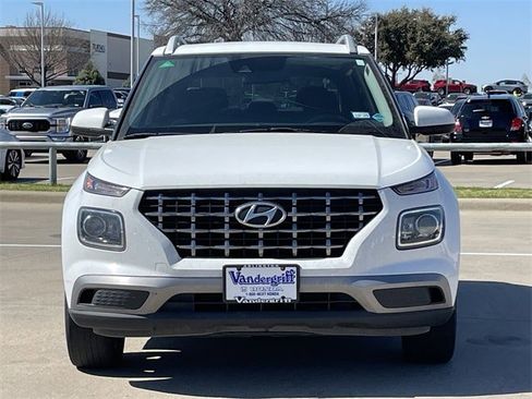 Used 2022 Hyundai Venue SEL image 6