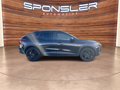 Used 2024 Chevrolet Trax ACTIV w/ Driver Confidence Package image 5