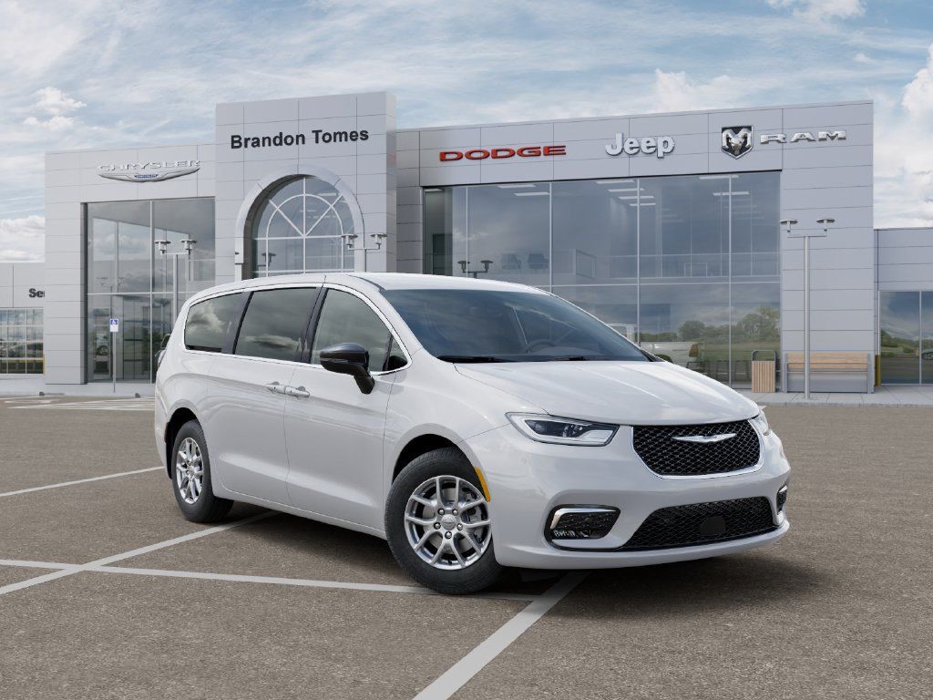New 2026 Chrysler Pacifica Select FWD image 5
