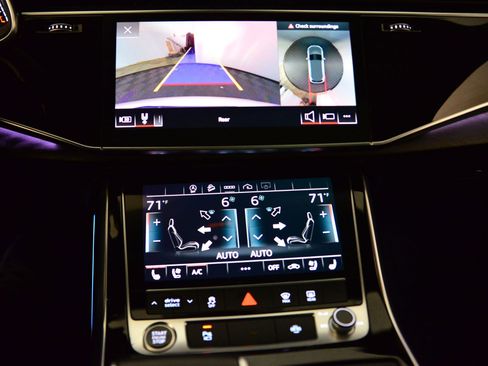 Used 2022 Audi Q7 Premium Plus w/ Premium Plus Package image 30