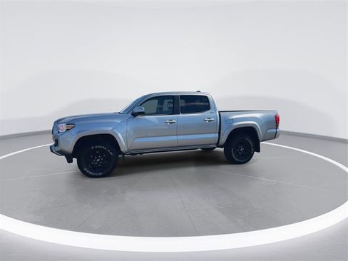 Used 2022 Toyota Tacoma SR5 image 4