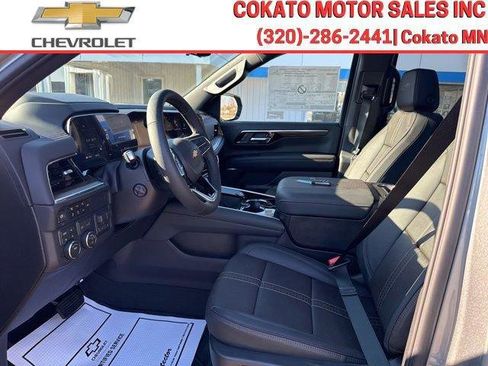 New 2026 Chevrolet Suburban High Country w/ Sun And Tow Package AWD/4WD image 17