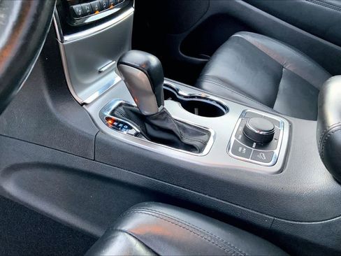 Used 2021 Jeep Grand Cherokee Limited w/ Trailer Tow Group IV image 17