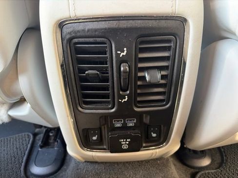 Used 2017 Jeep Grand Cherokee Summit AWD/4WD image 8