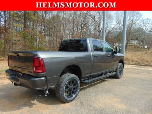New 2026 RAM 2500 Big Horn AWD/4WD image 17