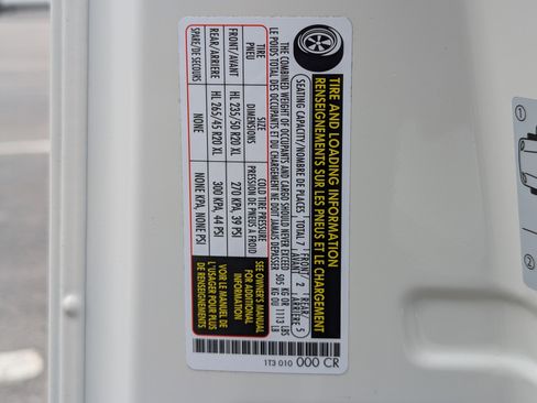 Used 2025 Volkswagen ID. Buzz Pro S Plus RWD image 44