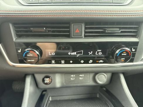 Used 2026 Nissan Rogue SV AWD/4WD image 18