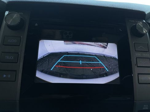 Used 2019 Toyota Tundra SR image 39