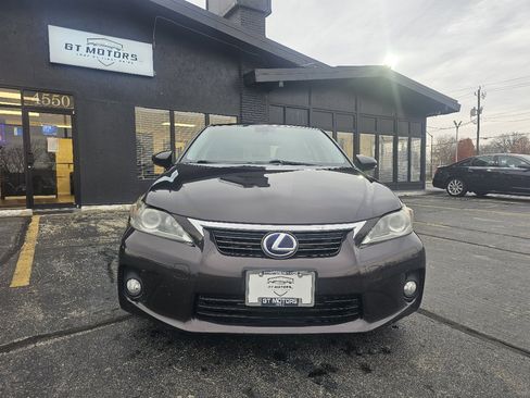 Used 2012 Lexus CT 200h image 2