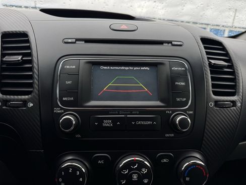 Used 2015 Kia Forte EX image 3