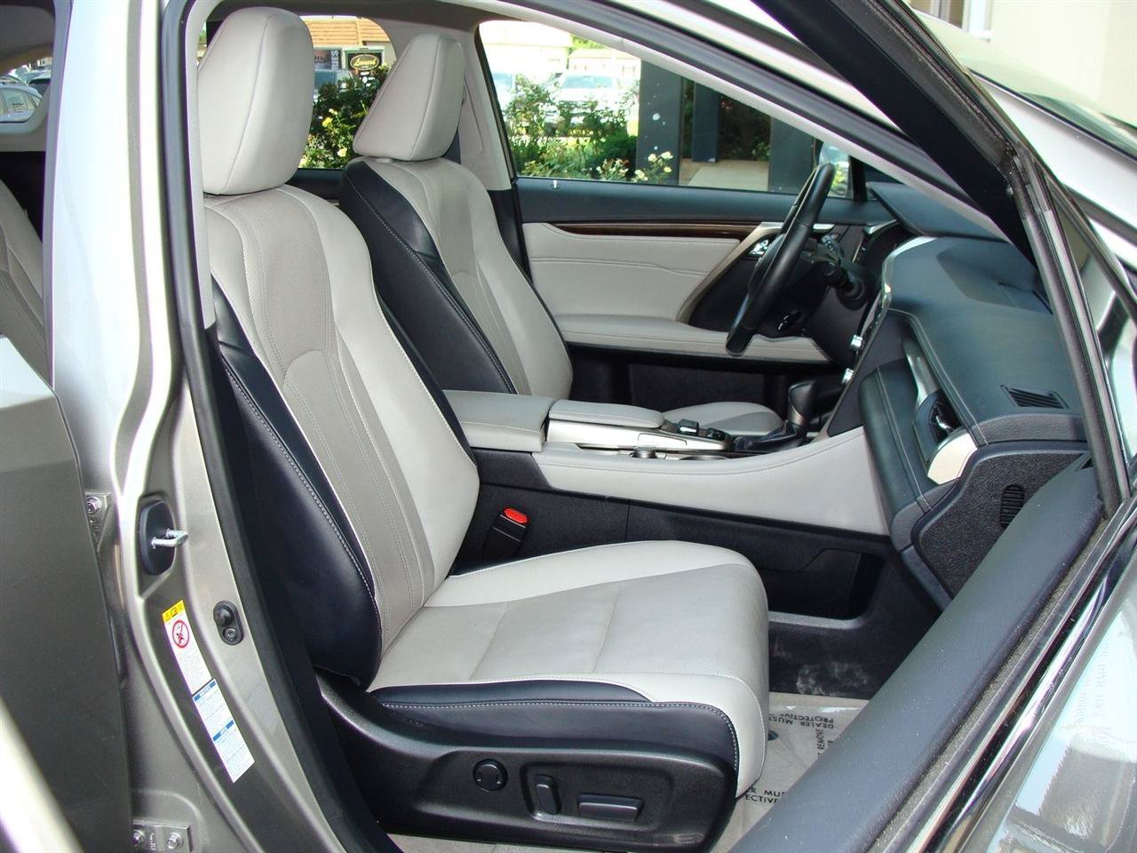 Used 2017 Lexus RX 350 AWD w/ Premium Package image 40