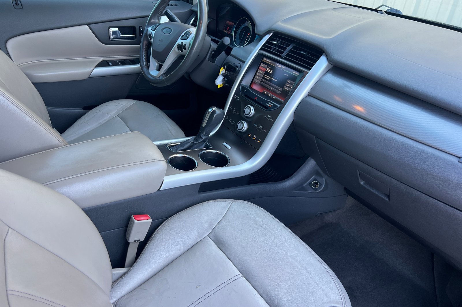 Used 2013 Ford Edge SEL FWD image 17