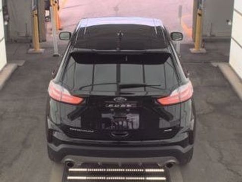 Used 2024 Ford Edge Titanium image 7