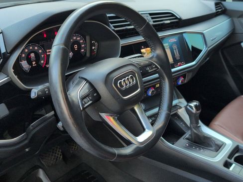 Used 2020 Audi Q3 2.0T Premium w/ Convenience Package AWD/4WD image 7