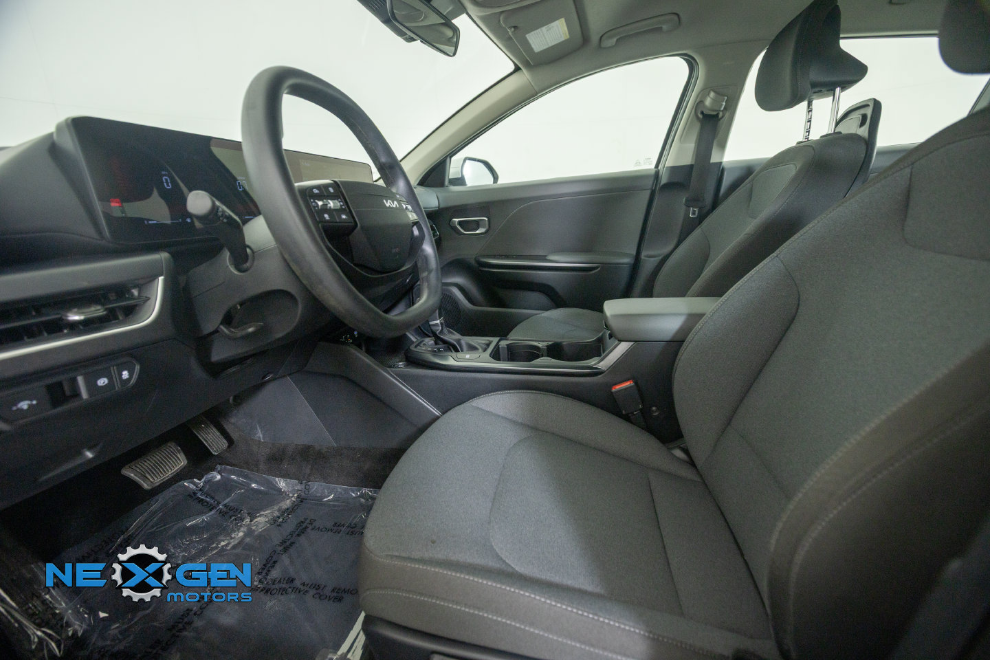Used 2025 Kia K4 FWD image 13