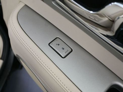 Used 2003 Lincoln Navigator Luxury image 48