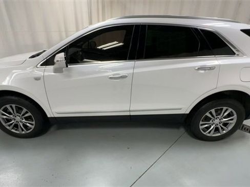 Used 2022 Cadillac XT5 Premium Luxury image 5