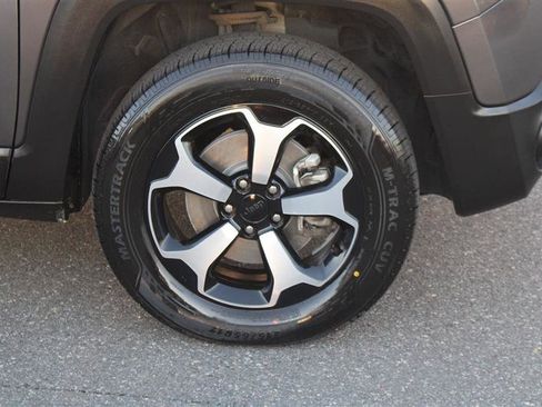 Used 2020 Jeep Renegade Trailhawk image 10