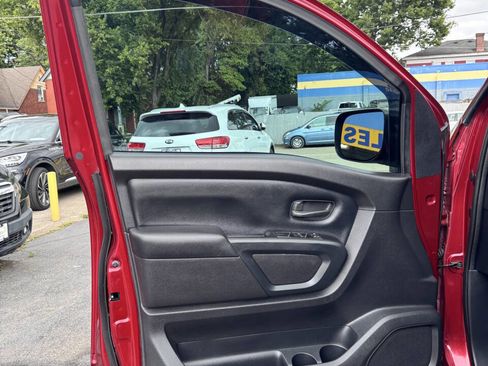 Used 2019 Nissan Titan S w/ S Utility Package image 13