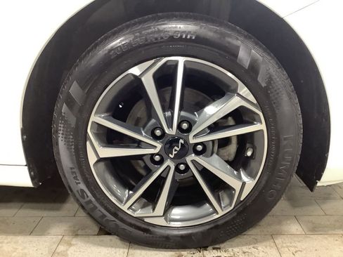 Used 2023 Kia Forte LXS image 26