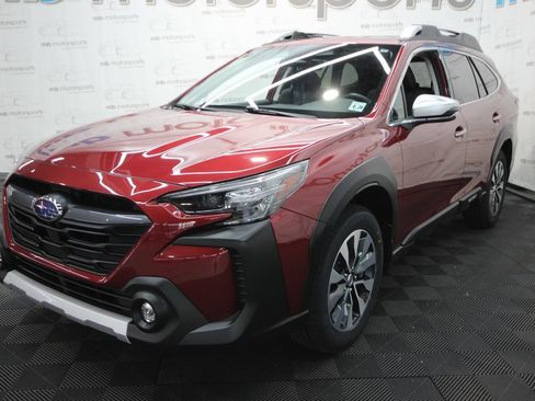 Used 2023 Subaru Outback Touring XT AWD/4WD image 1