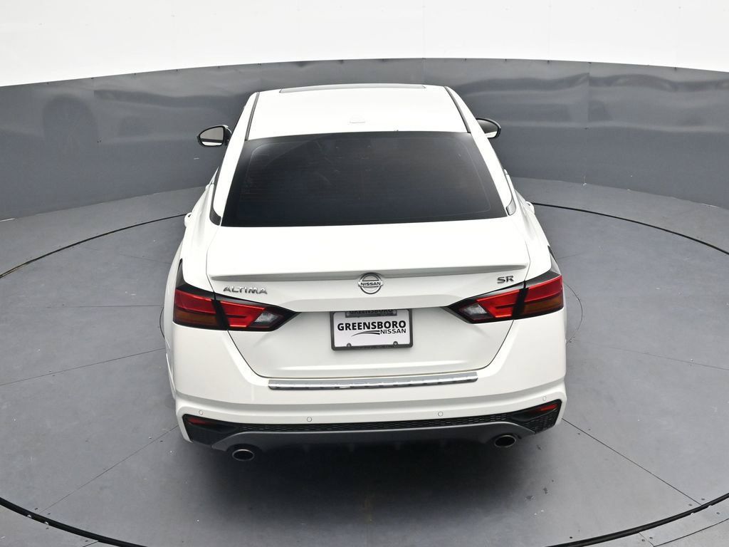 Used 2021 Nissan Altima 2.5 SR w/ SR Premium Package FWD image 32