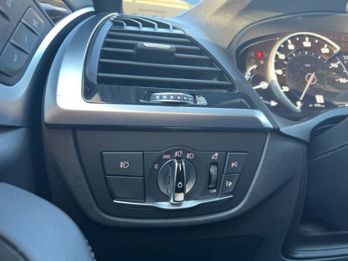 Used 2018 BMW X3 xDrive30i image 15