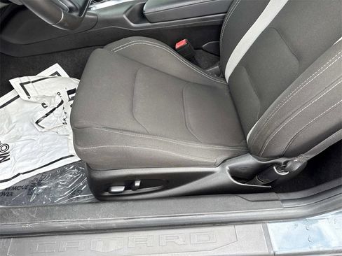 Used 2021 Chevrolet Camaro LT image 9
