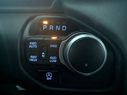 Used 2021 RAM 1500 Big Horn image 18