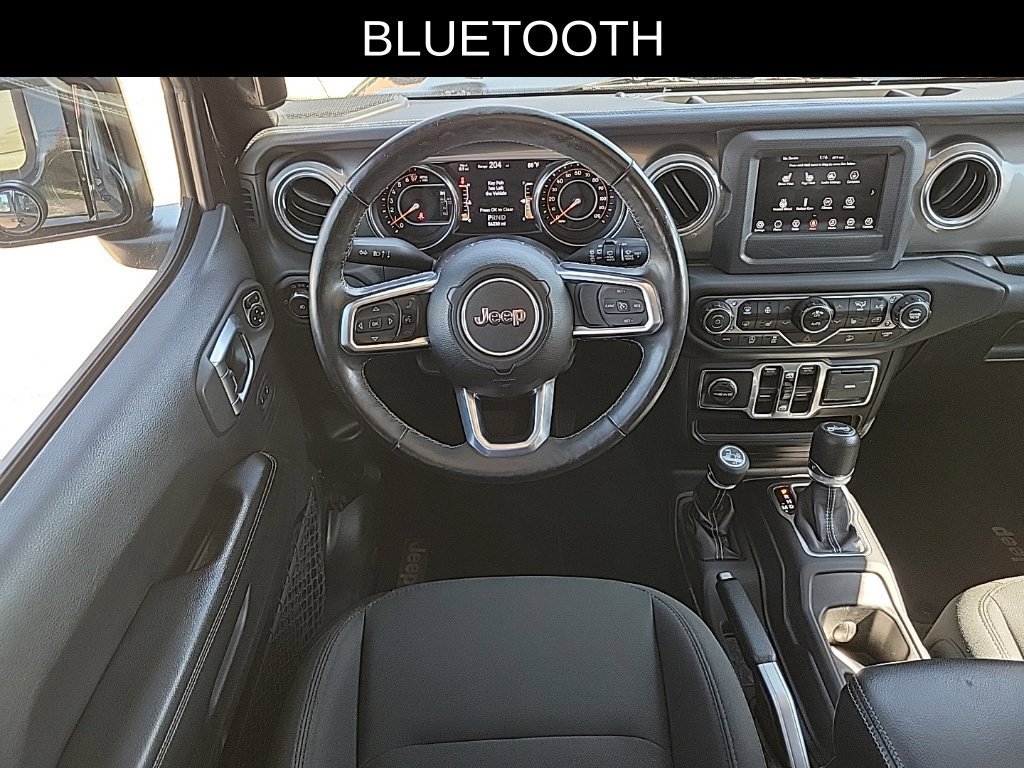 Used 2018 Jeep Wrangler Unlimited Sahara w/ Cold Weather Group AWD/4WD image 8