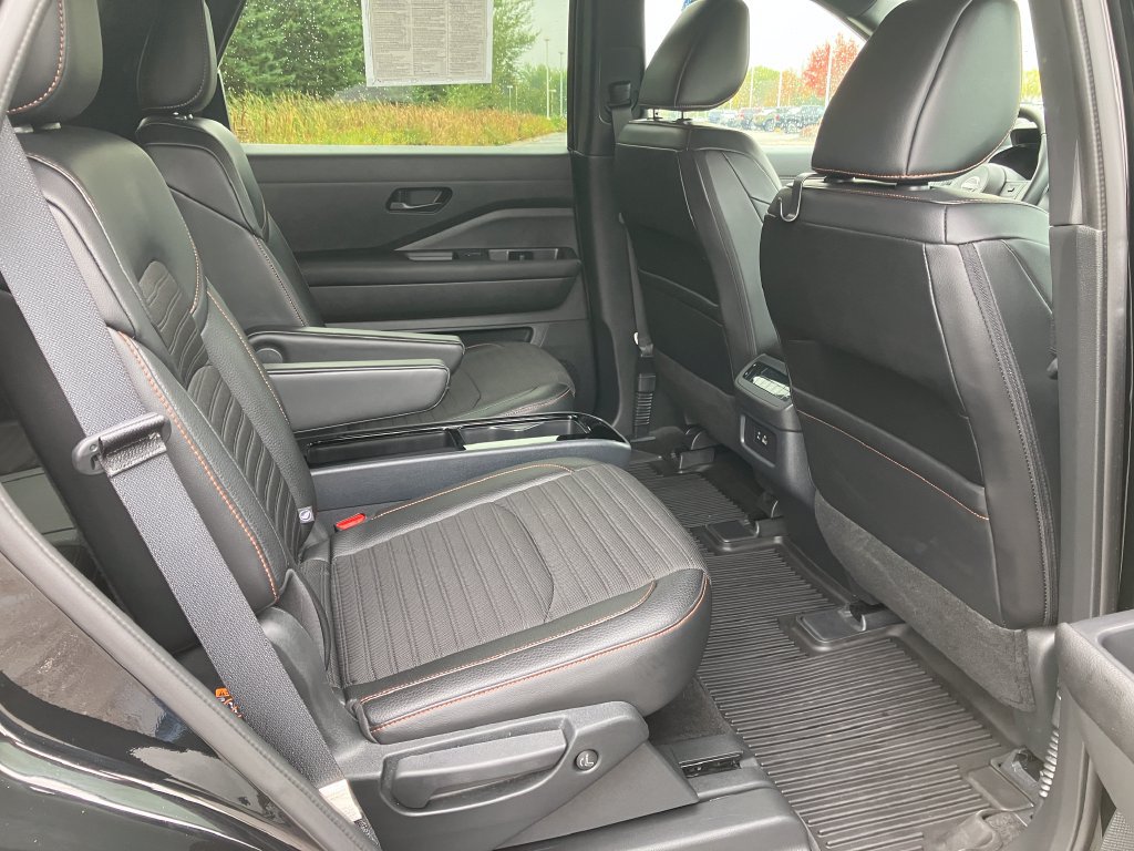 Used 2024 Nissan Pathfinder Rock Creek AWD/4WD image 26