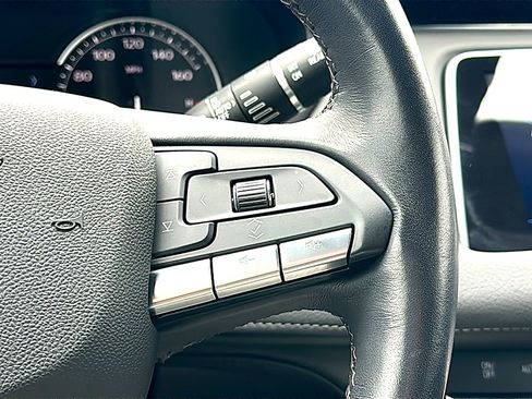 Used 2023 Cadillac XT4 Premium Luxury w/ Driver Assist Package image 28