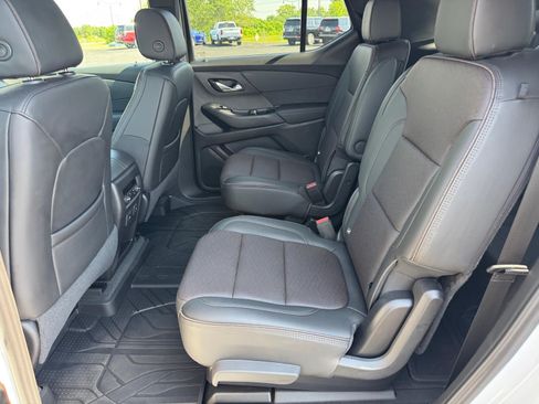 Used 2023 Chevrolet Traverse High Country w/ LPO, Floor Liner Package AWD/4WD image 6