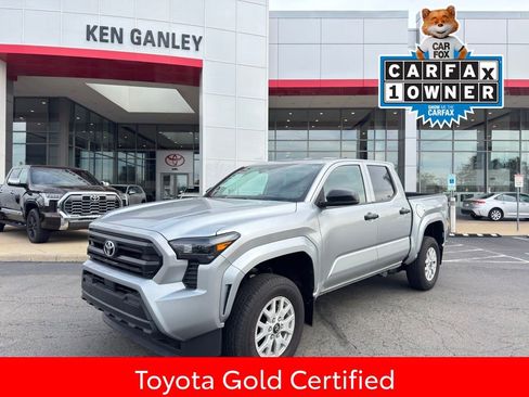 Used 2024 Toyota Tacoma SR image 1