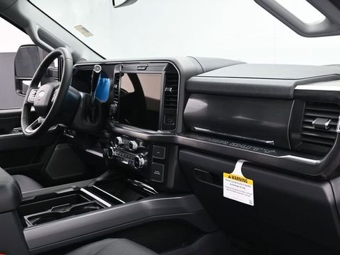 New 2026 Ford F250 Lariat w/ Black Appearance Package AWD/4WD image 29