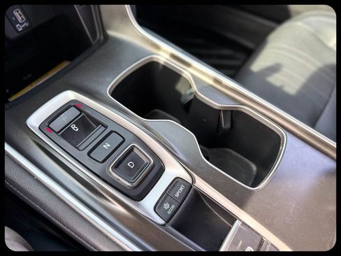 Used 2018 Honda Accord Touring image 30