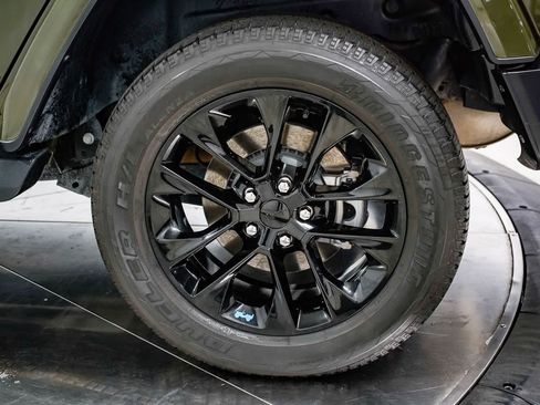 Used 2023 Jeep Wrangler Sahara w/ Safety Group image 10