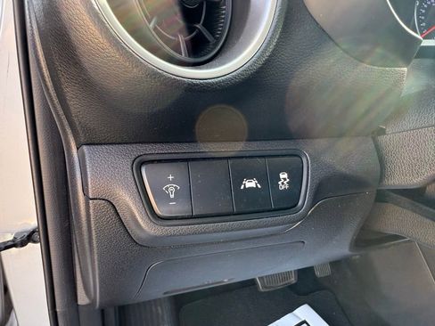 Used 2019 Kia Forte LXS image 11