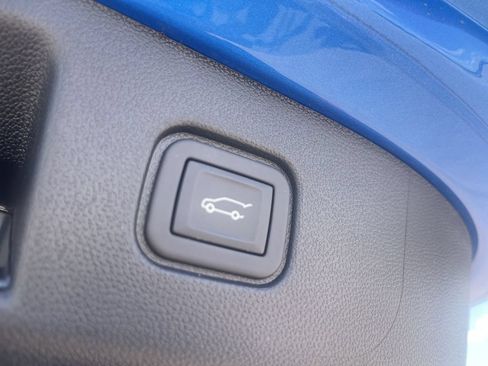 Used 2024 Chevrolet Blazer EV LT AWD/4WD image 7