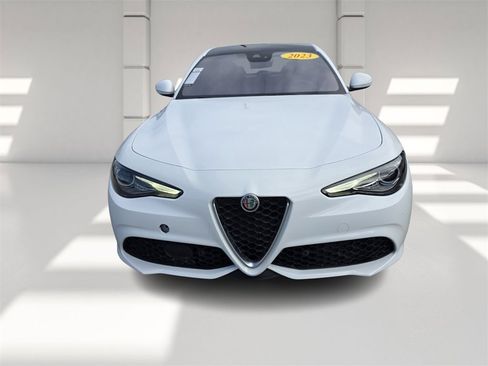 Used 2023 Alfa Romeo Giulia Ti image 2