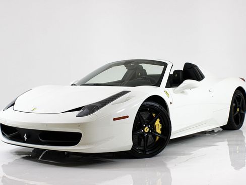 Used 2015 Ferrari 458 Spider RWD image 62