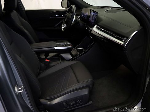 Certified 2025 BMW X2 xDrive28i image 35