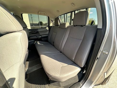 Used 2020 Toyota Tacoma SR image 26