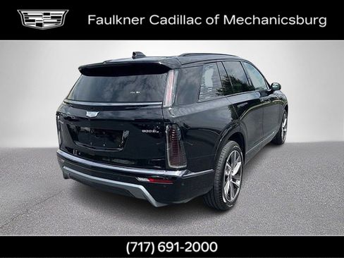 Certified 2026 Cadillac Vistiq Sport w/ LPO, Floor Liner Package AWD/4WD image 6