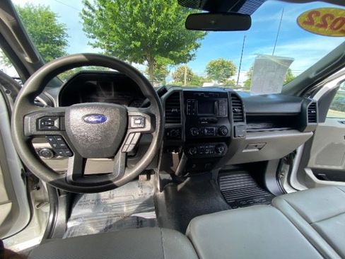 Used 2022 Ford F250 XL w/ Power Equipment Group AWD/4WD image 12